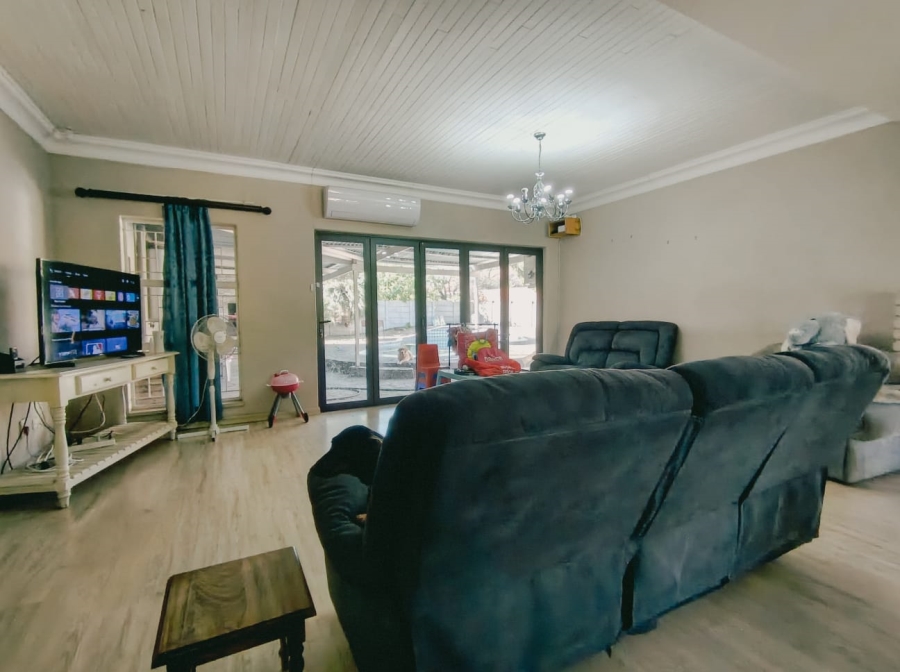 4 Bedroom Property for Sale in Wilkoppies North West